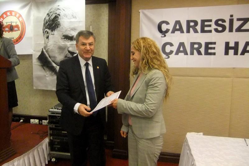 Büro Hak-Sen Tek Yürek Oldu