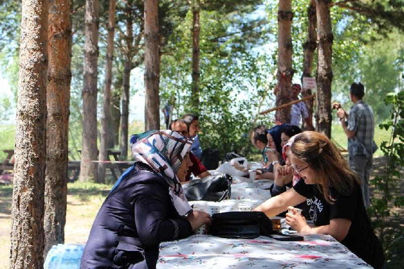 Ağrı'da Haksen Üyeleri Piknikte Buluştu 