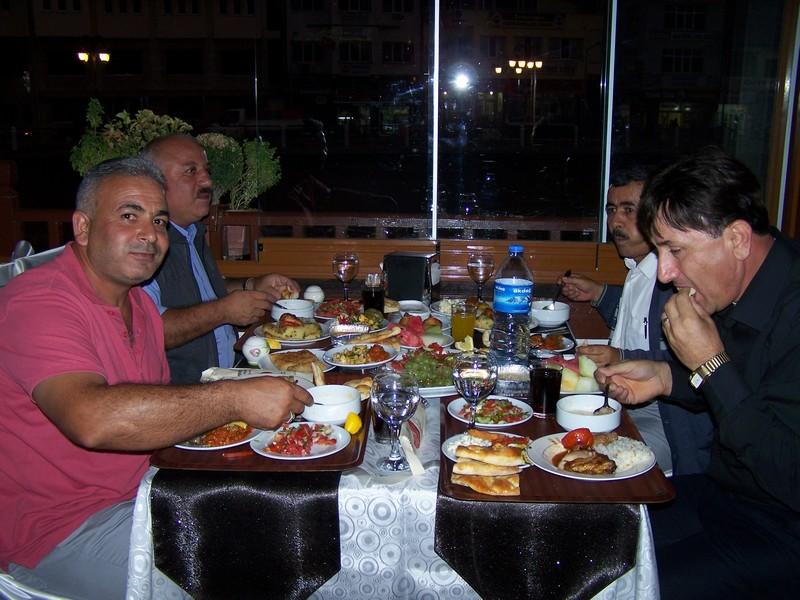 HAKSEN Ailesi Amasya’da İftarda Buluşu