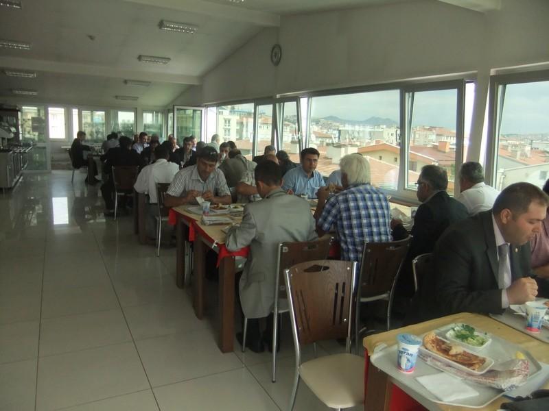 İnsan Haklarına Dayalı Sendikacılık Yapıyoruz