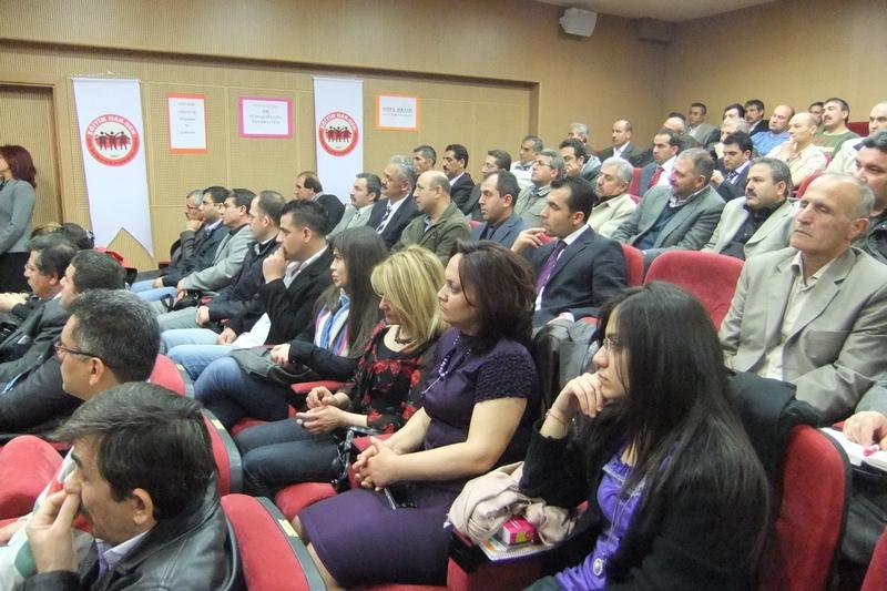 Eğitim Hak-Sen’in  Genel Kurul Coşkusu