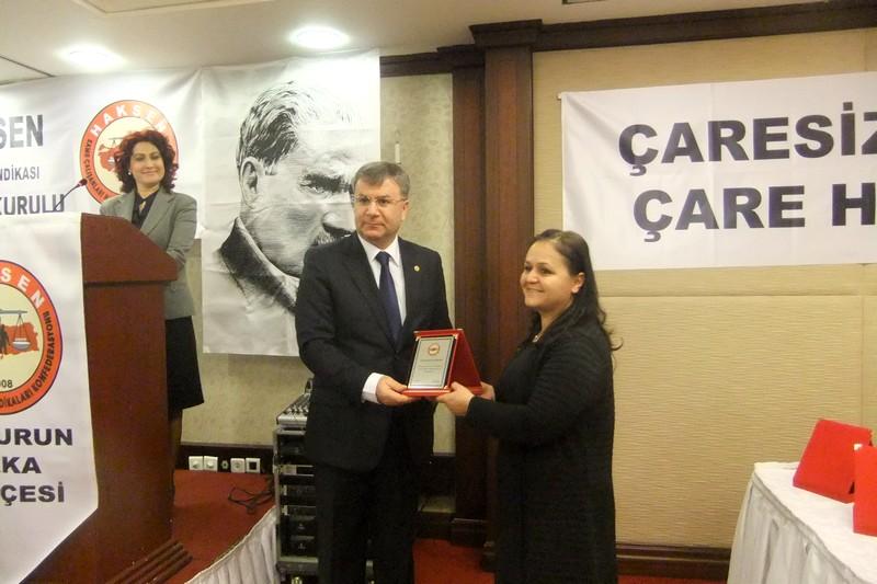 Büro Hak-Sen Tek Yürek Oldu