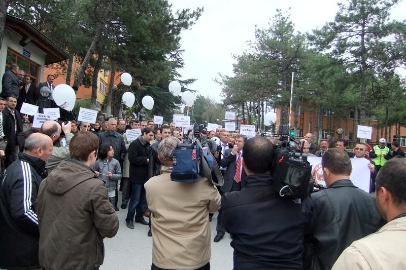 Meteorolojide Ek Ödeme Protestosu