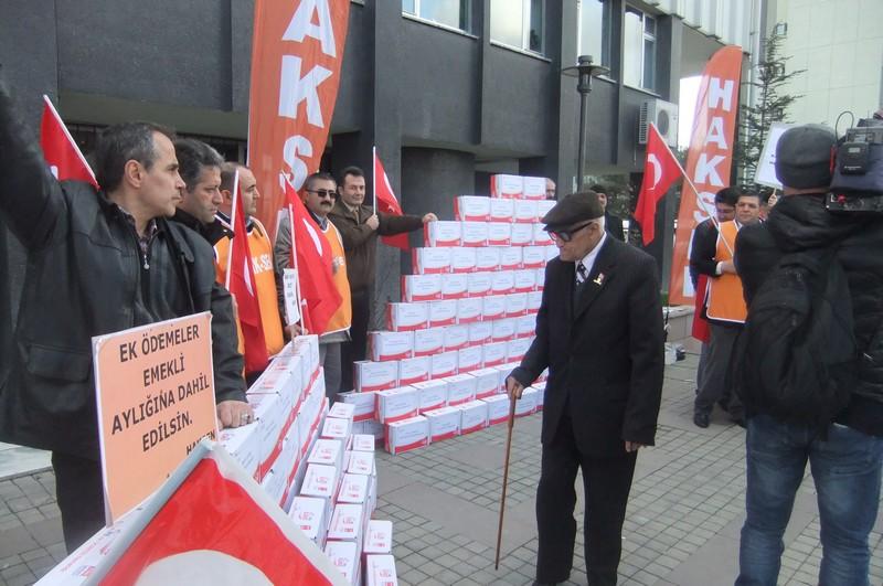 Kazanılmış Haklarımız İçin Eylem

