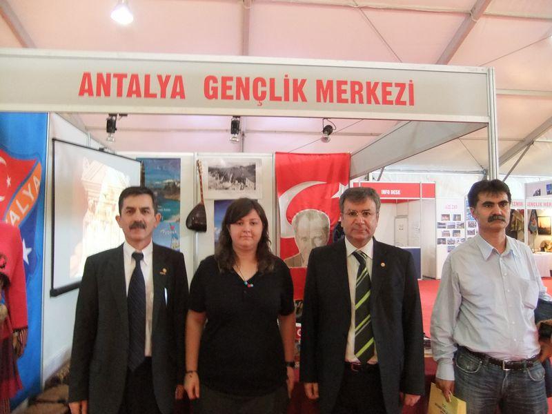 Dünya Gençleri Büyük Anadolu Buluşmasında