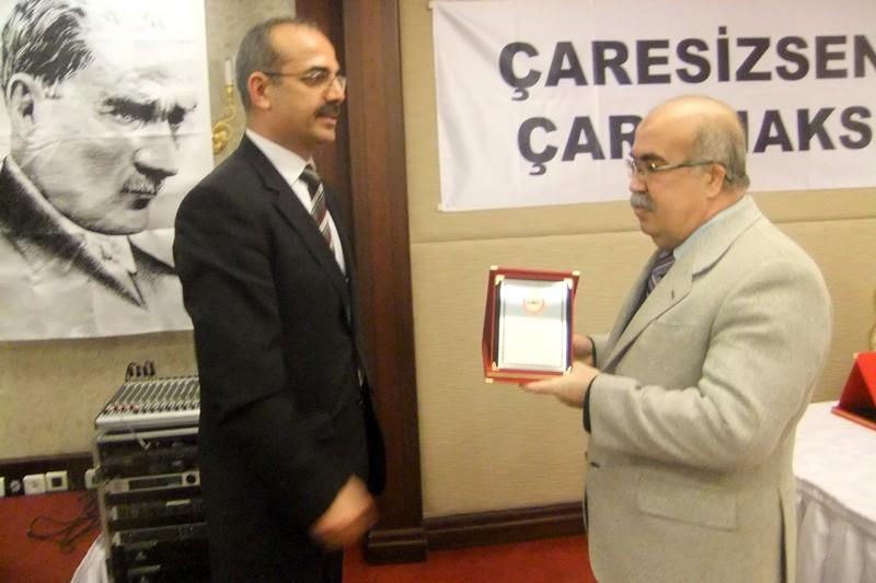 Büro Hak-Sen Tek Yürek Oldu