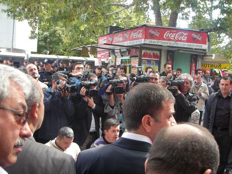Şehitlerimize saygı yürüyüşü