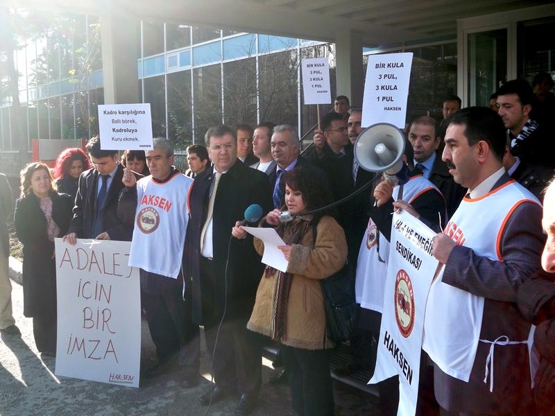 Ücret Adaletsizliğine Omletli Protesto